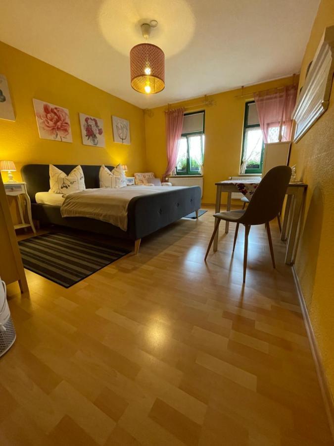Pension Alt Naumburg Naumbourg Extérieur photo